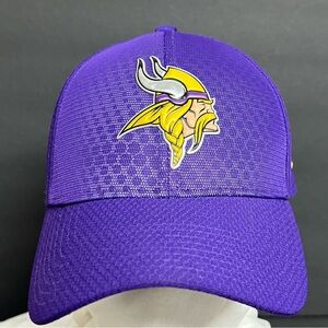 Minnesota Vikings New Era 2016 Sideline Official 39THIRTY Flex Hat M/L NWOT